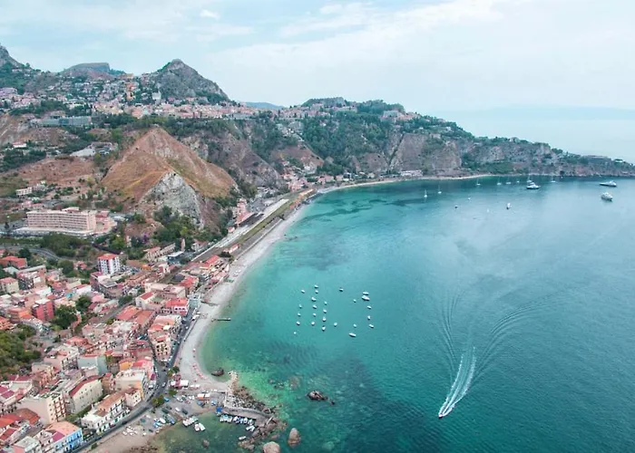 Apartment A Due Passi...